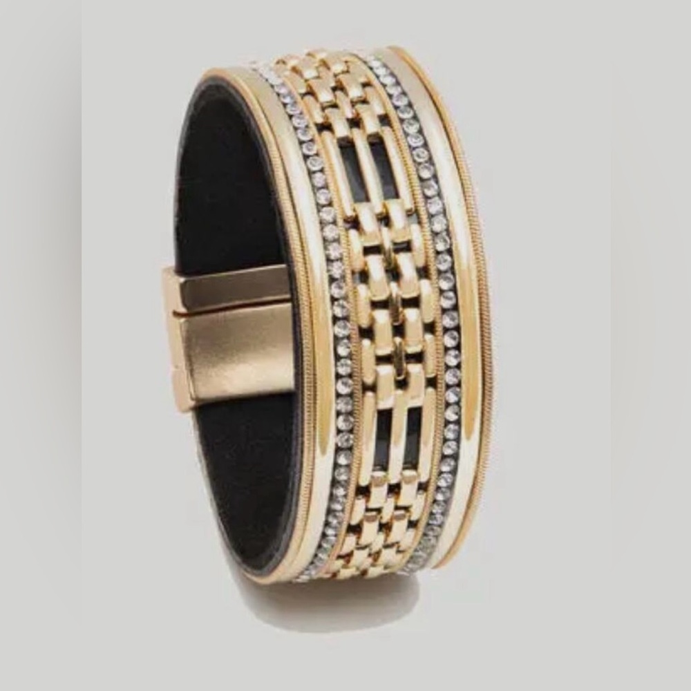 SAACHI CHAIN LINK CRYSTAL
BRACELET - GOLD